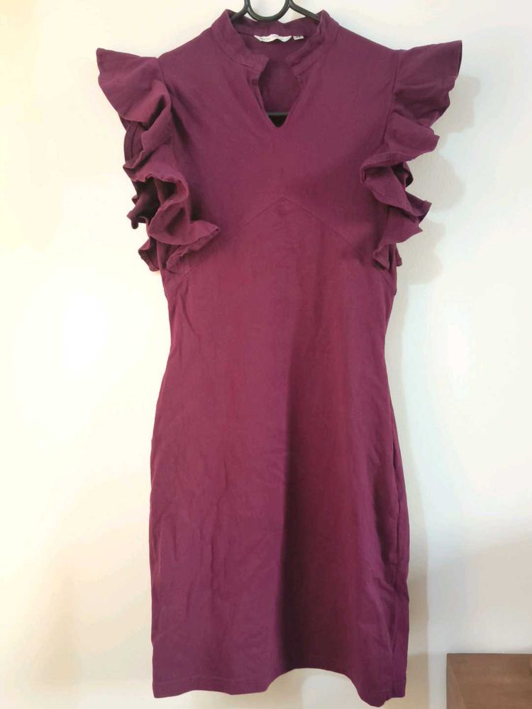 Chic Plum Ruffle Sleeve Dress