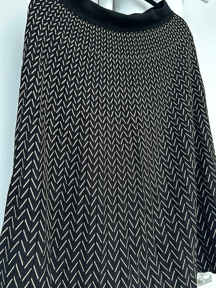 Stylish Chevron Knit Tunic