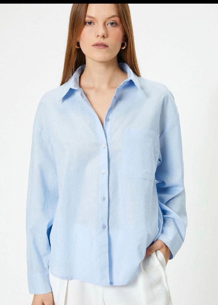 Uniqlo Light Blue Button-Up Shirt