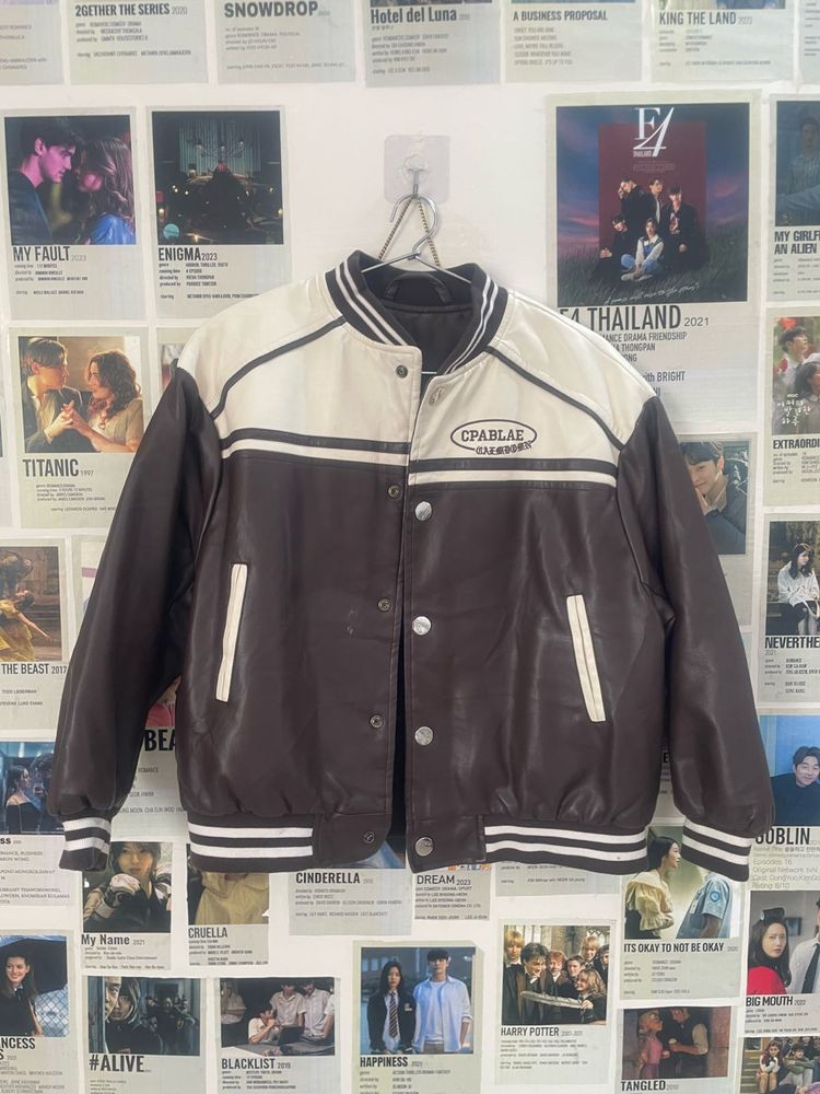 leather jacket 🤎