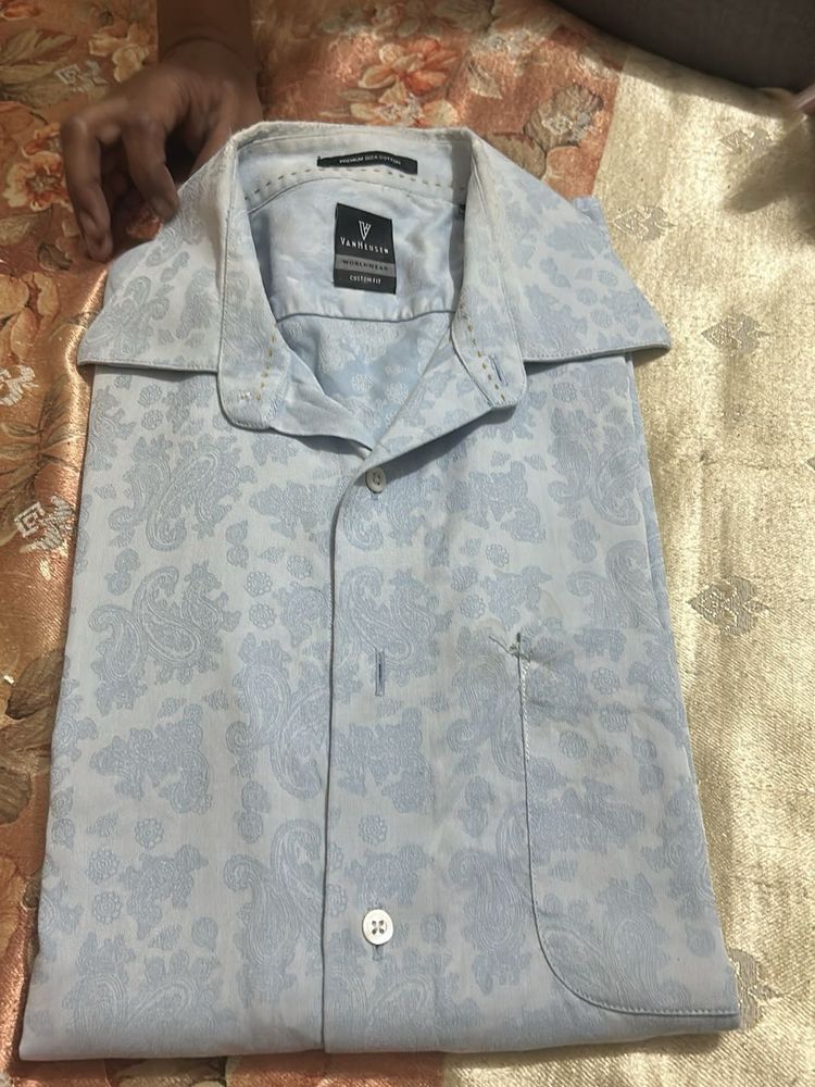 Van Heusen Men's Blue Paisley Shirt