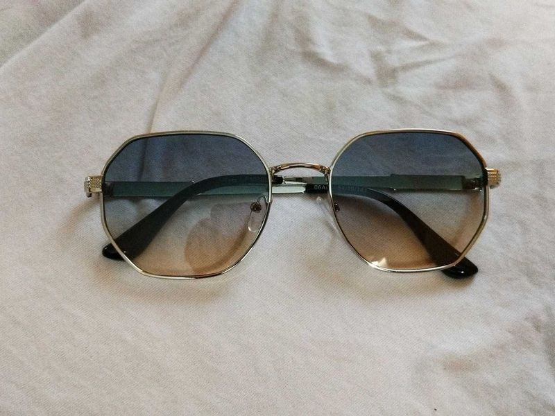 Sunglass