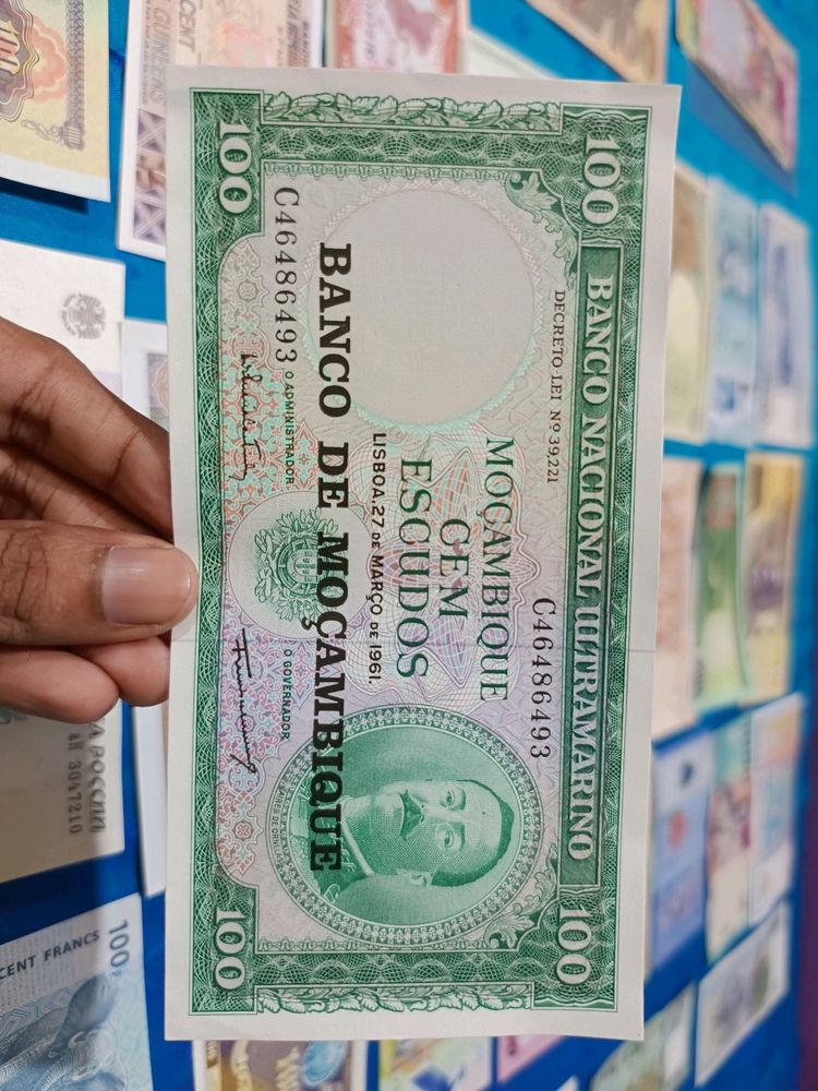 Mocambique 100 Escudos Note 💶UNC Old Issue, Rare
