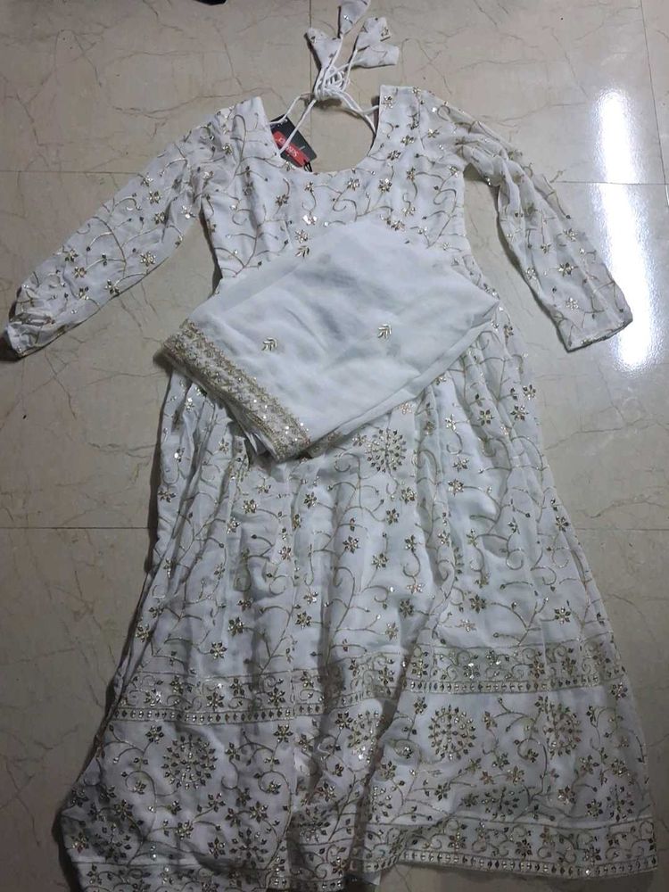 white anarkali suit 34 size