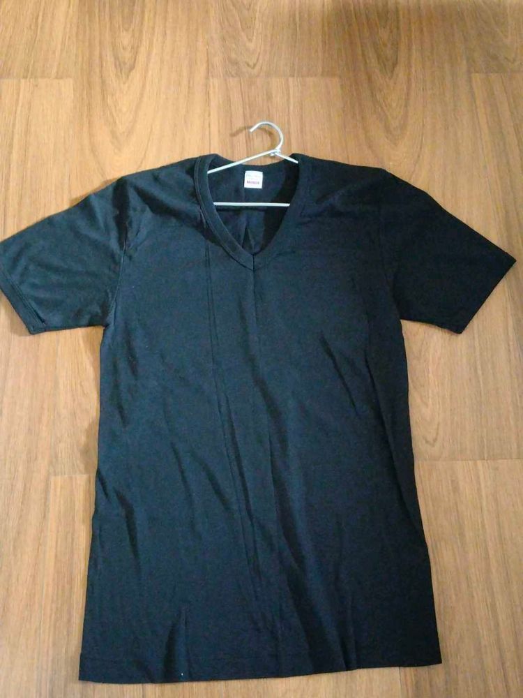 Black V-Neck T-Shirt (Unisex)
