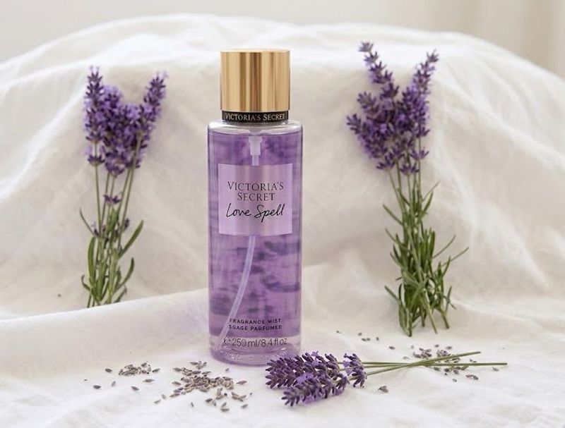 Victoria's Secret Love Spell Fragrance Mist