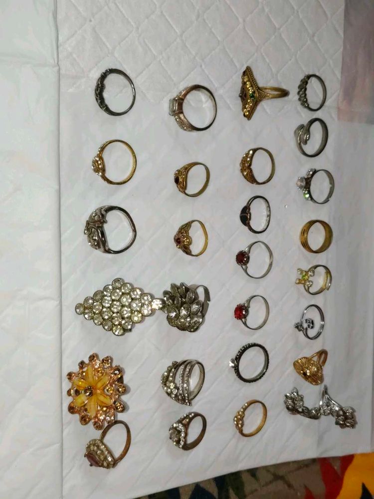 Assorted Ring Collection set of 3 rings 99