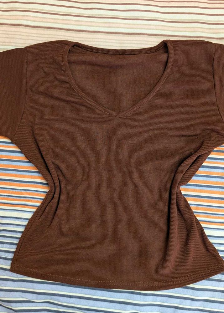 Brown V-Neck Short Sleeve Top