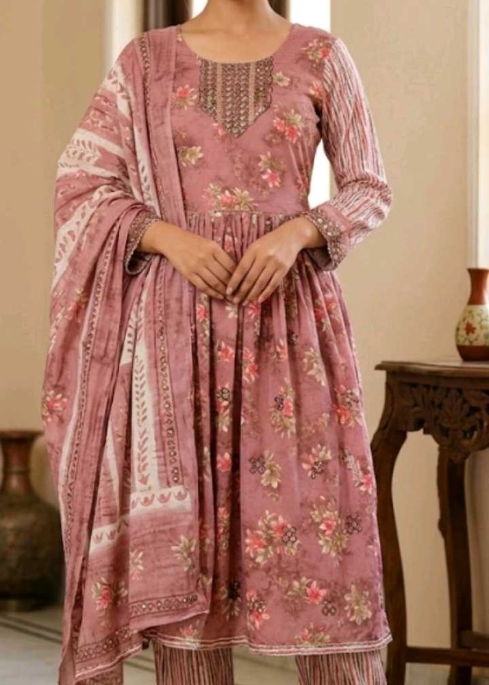 naira cut pant suit set