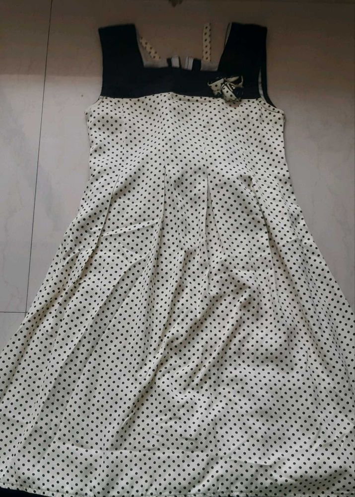 Smart polka dots casual summer dress for girls