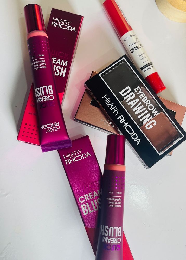 Hilary Rhoda Makeup Bundle