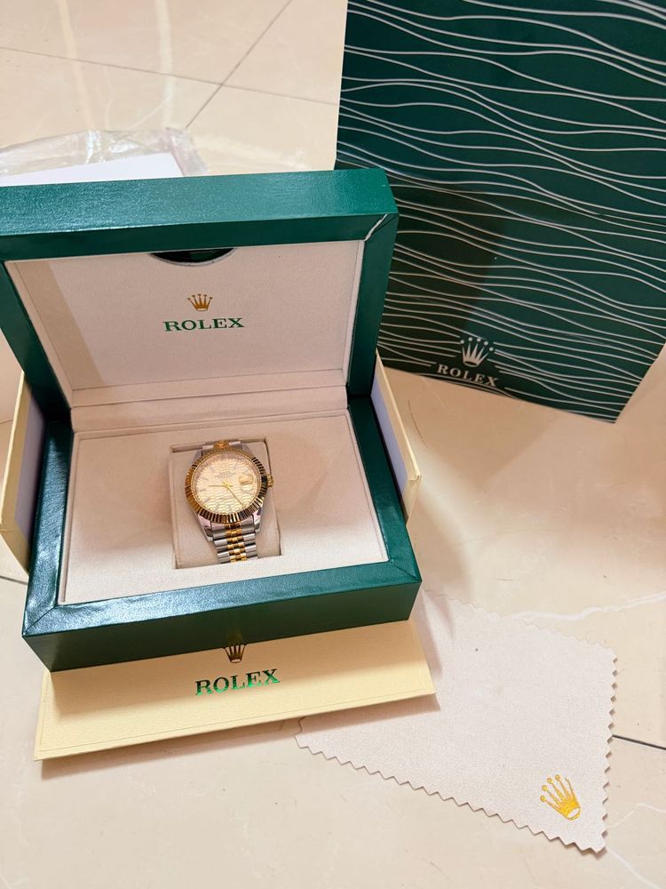 Rolex Oyster Perpetual DateJust Luxury Watch