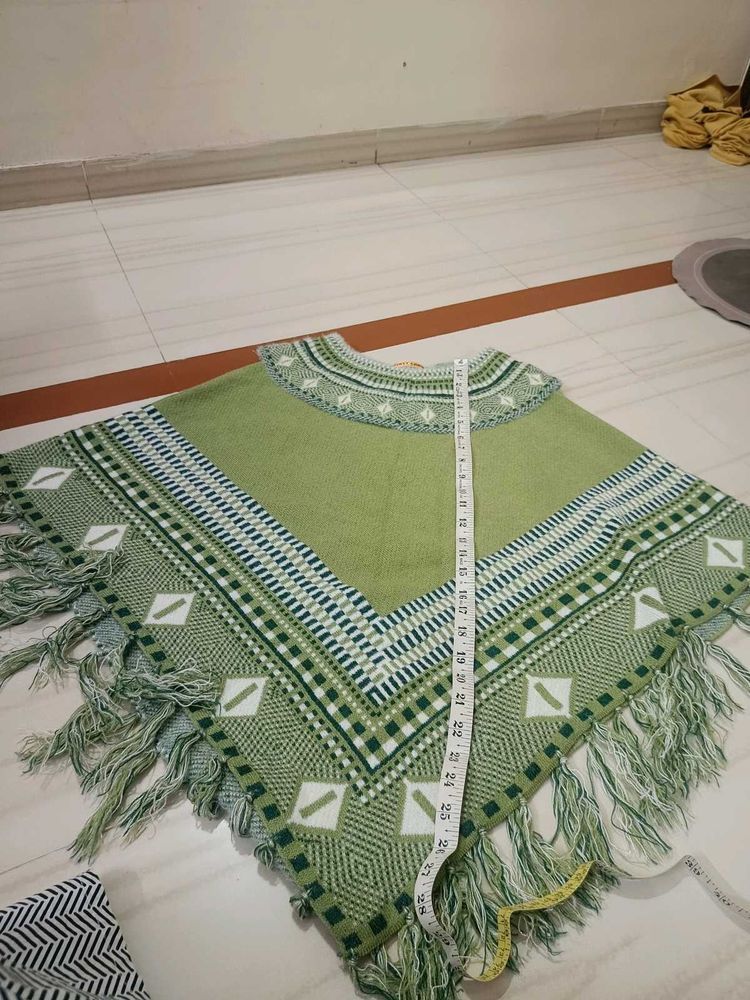 Green Geometric Knit Poncho