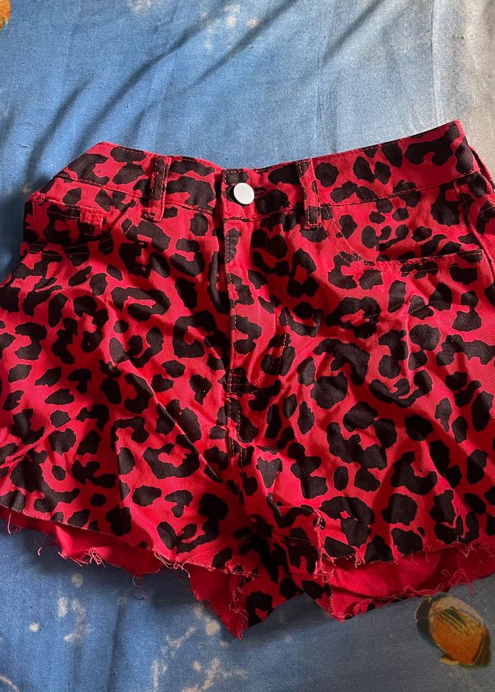 High-Waist Leopard Print Shorts