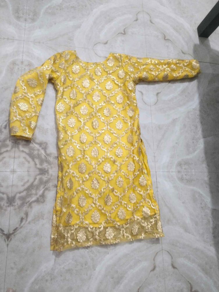 Beautiful Yellow Embroidered Kurta