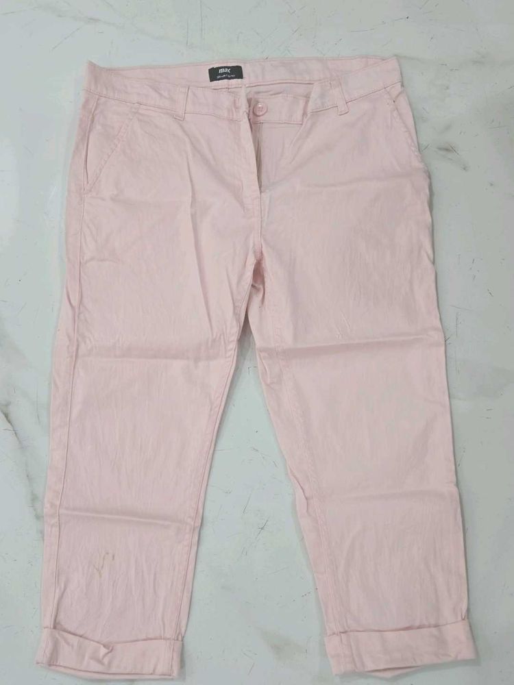 Pale Pink cotton Cropped Trousers