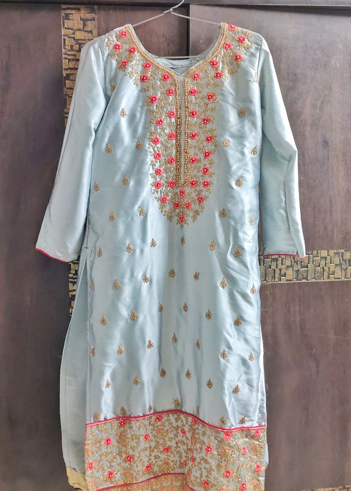 New Kurta With Dupatta, Bottom Not Available