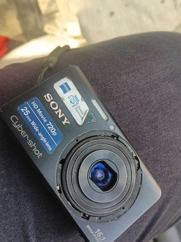 Sony Cyber-shot Digital Camera