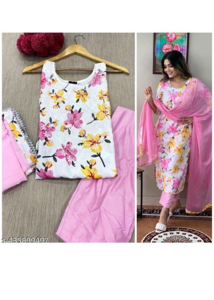 Charming Floral Print Kurta Set
