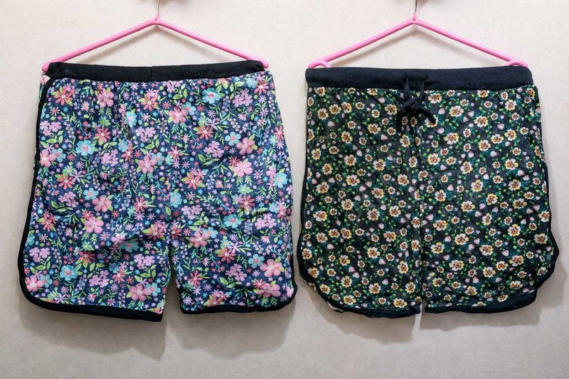 Women's Shorts 2 Nos