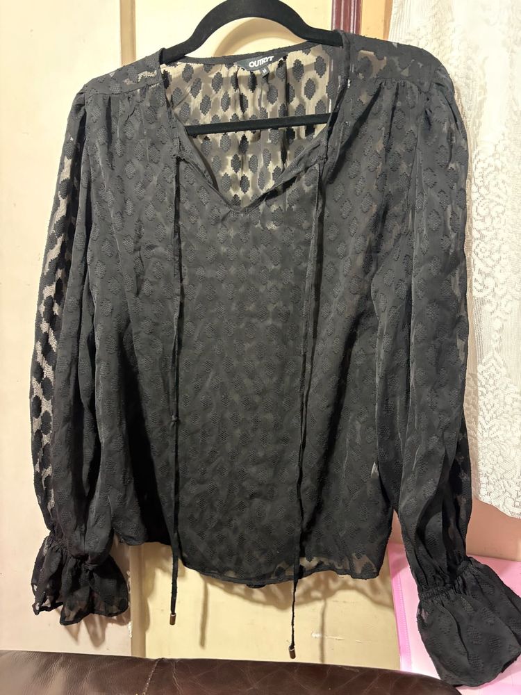 Chic Black Sheer Print Long Sleeve Top