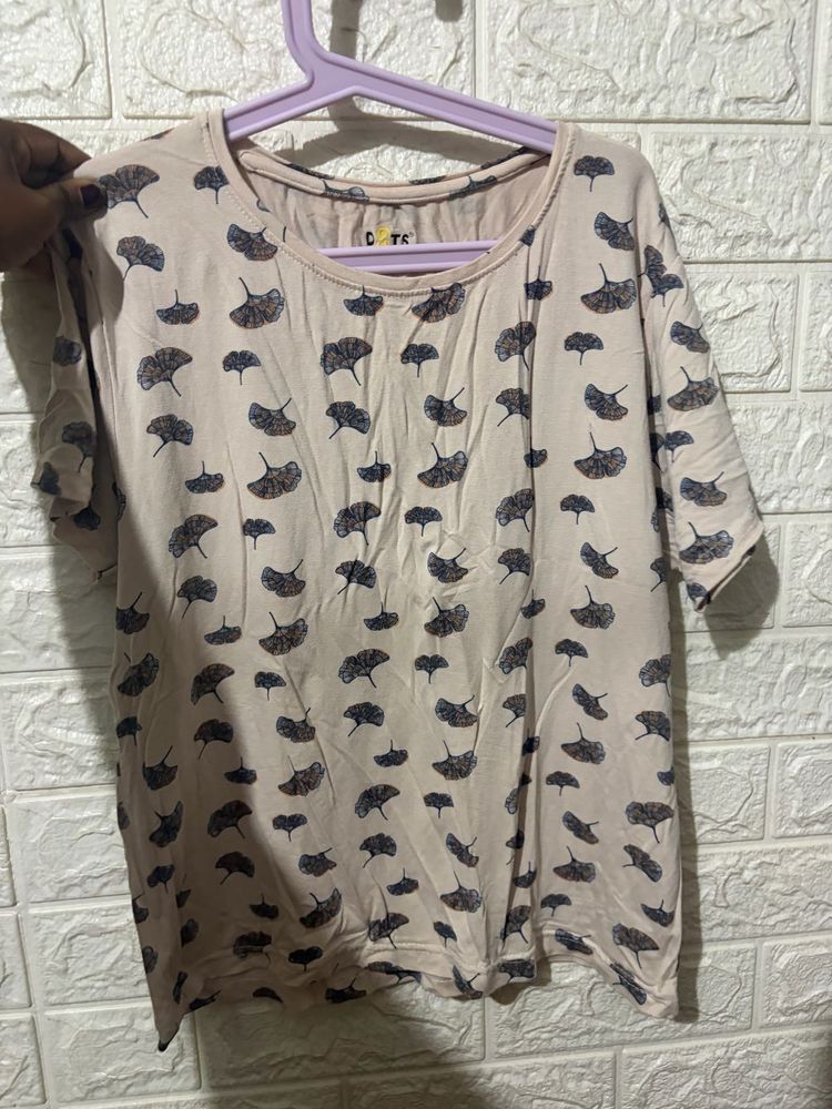 Cute Ginkgo Leaf Print T-Shirt