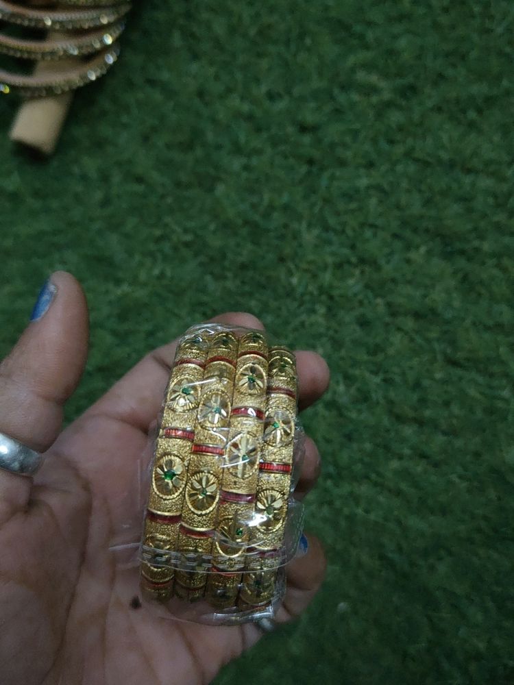 Gold Polish Kde Set Of 4