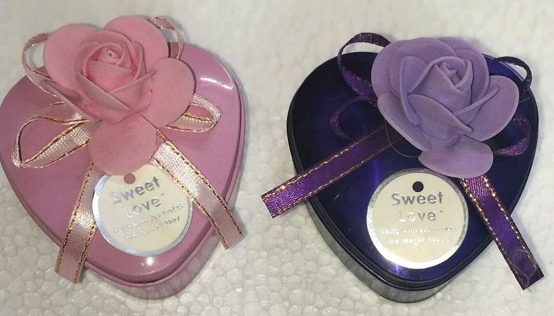Show Piece Heart combo blue &amp; pink Metal Storage B