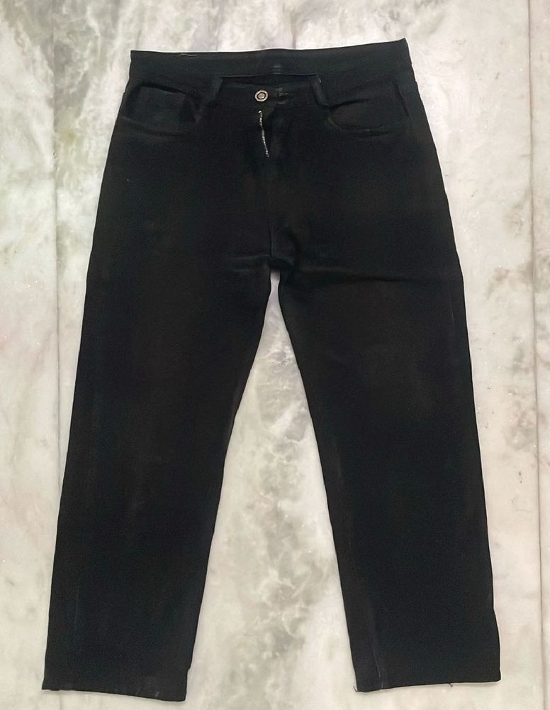 Loose Fit Classic Black Jeans