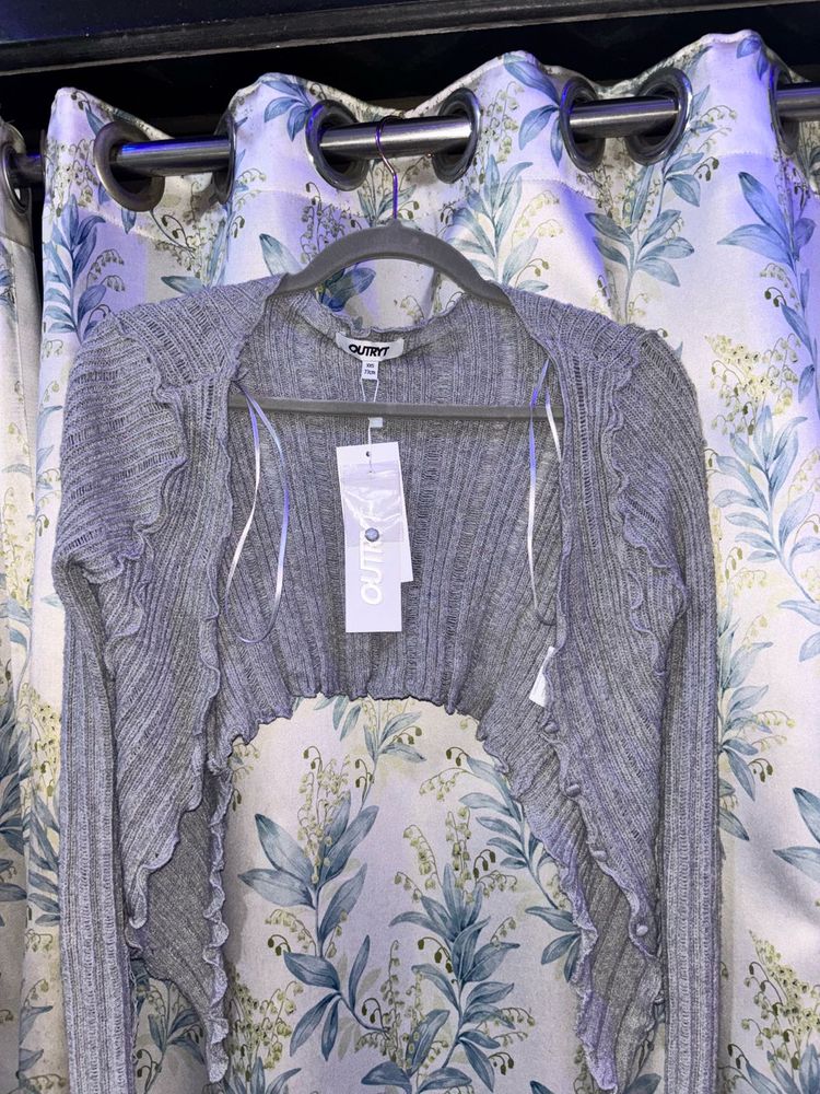 Grey Ribbed Cropped Cardigan with Ruffles