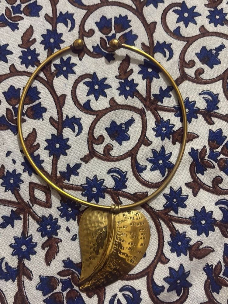 Leaf Choker/ HASLI Necklace