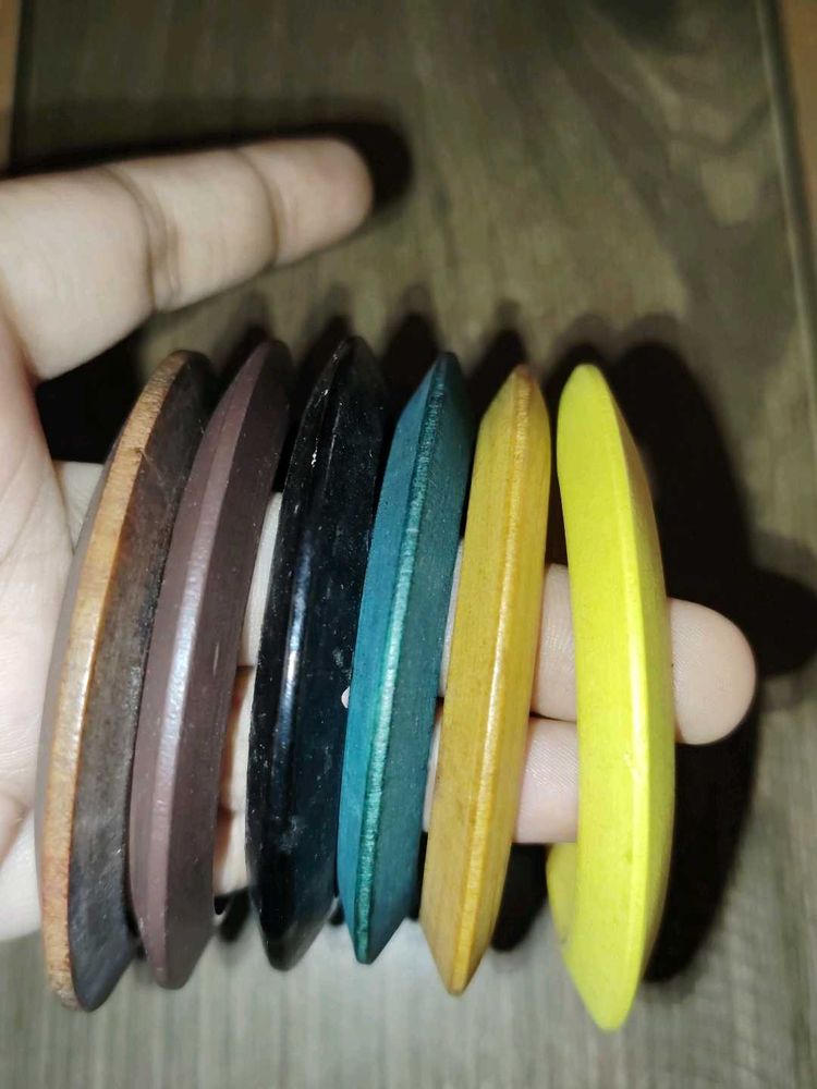 Set of 6 Wooden Bangles