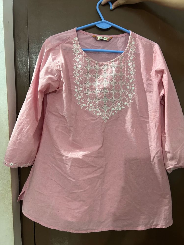 Pink Embroidered Cotton Kurta