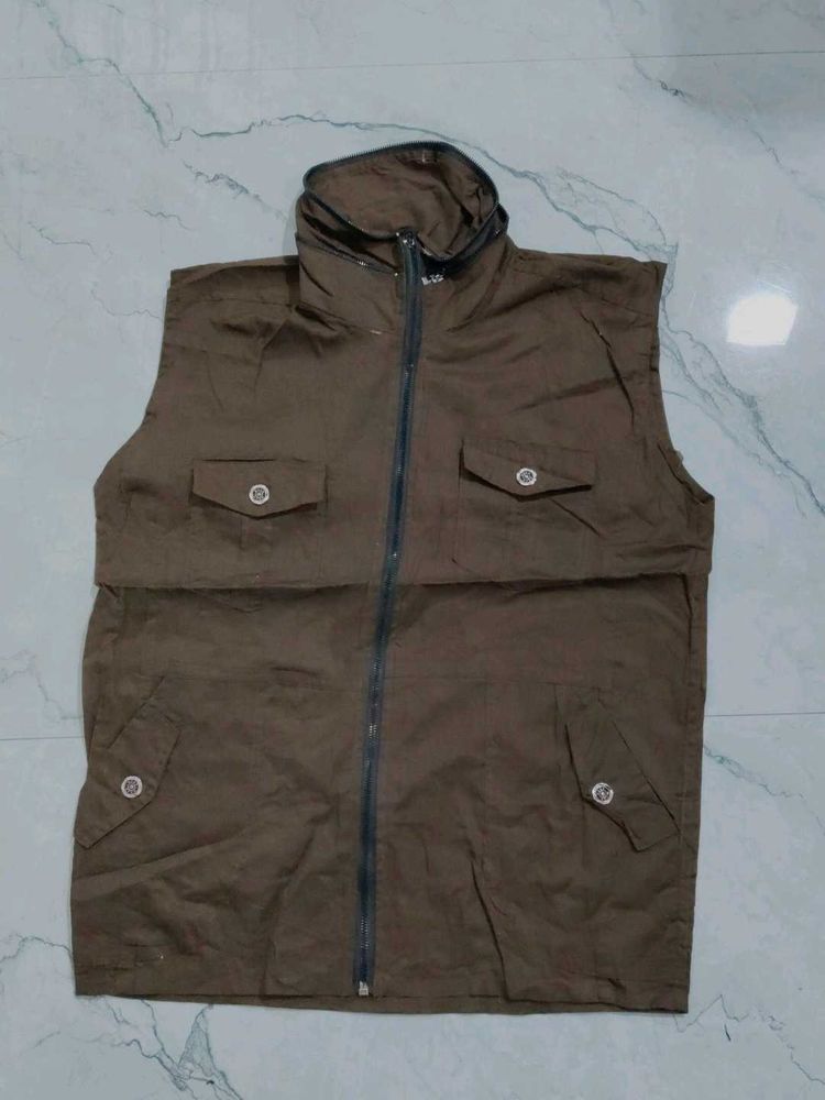 Men's Sleeveless Jacket