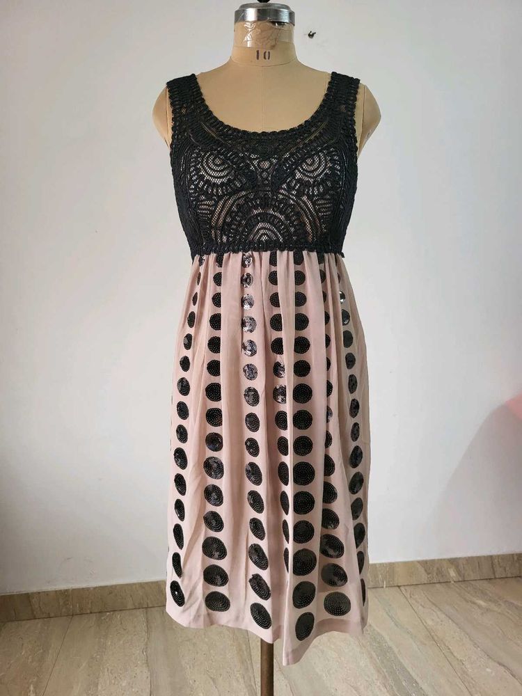 Elegant Black Lace &amp; Polka Dot Dress  Length  40 I