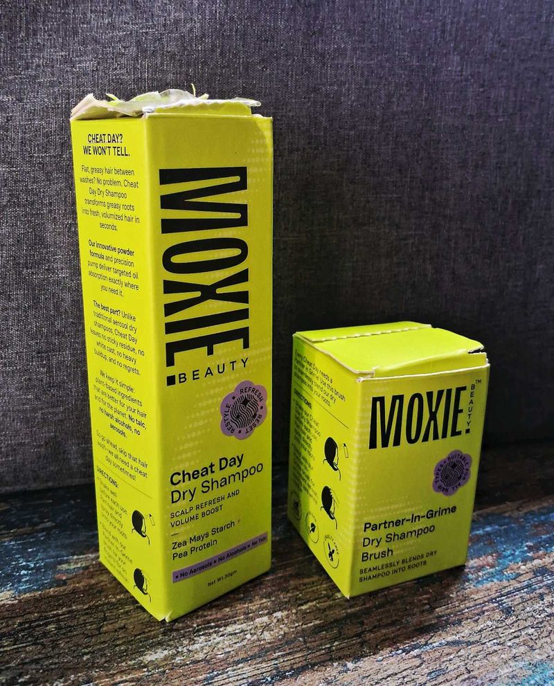 Moxie Beauty Dry Shampoo &amp; Brush Set