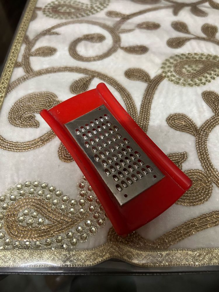 Mini Handheld Grater