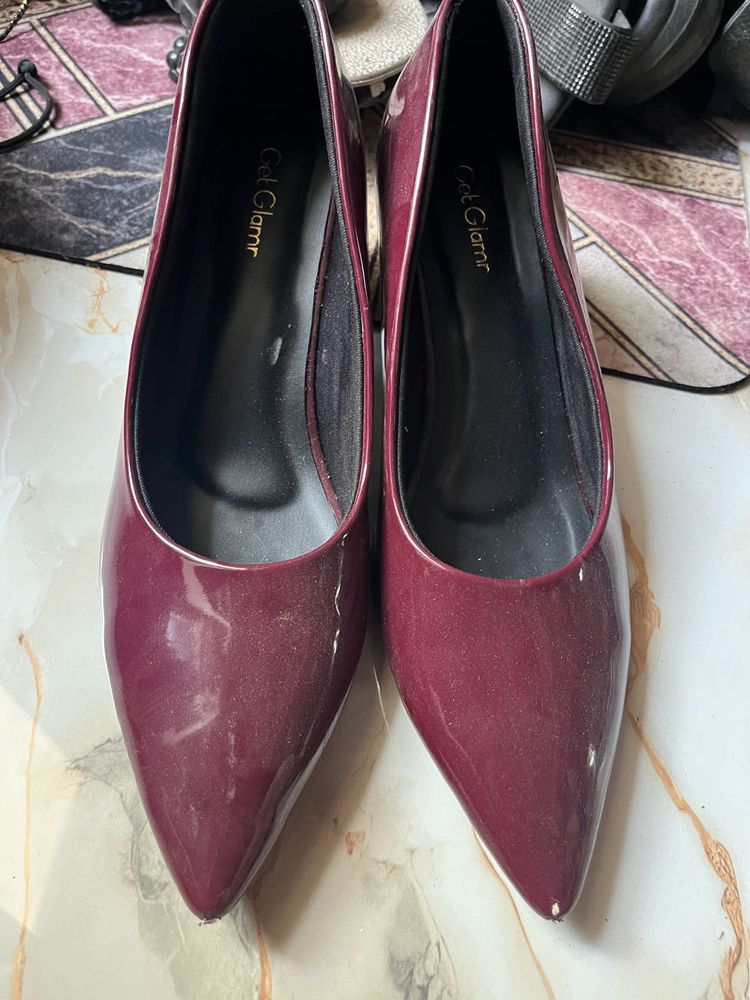 Chic Maroon Patent Heels