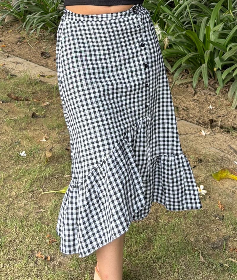 Checkered Ruffle Hem Midi Skirt