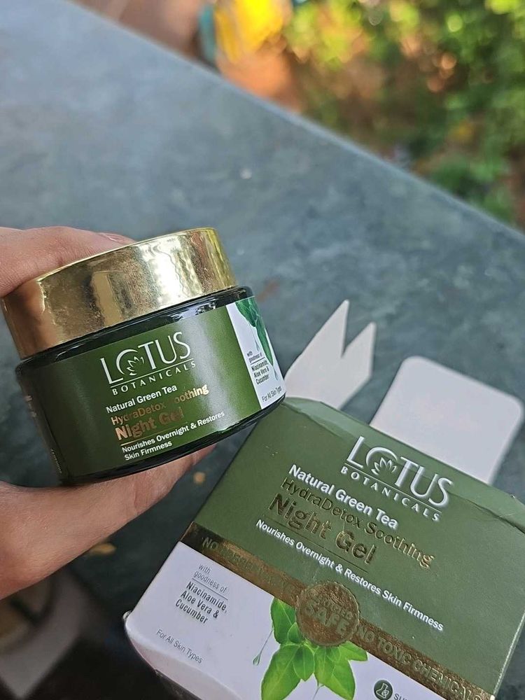 Lotus Botanicals Night Gel