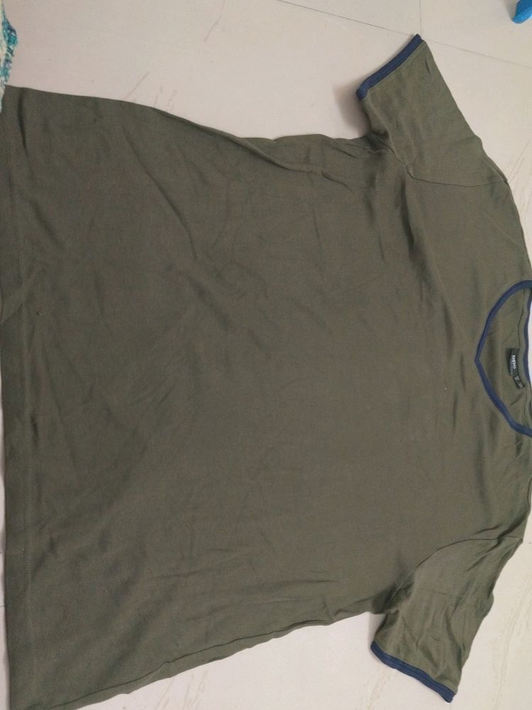 Green T.Shirt
