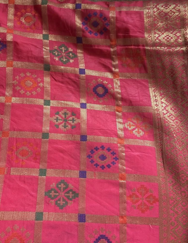 Vibrant Pink Banarasi Silk Saree