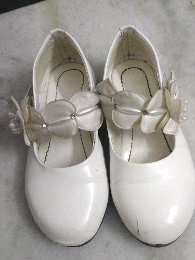 Adorable White Flower Girl balley