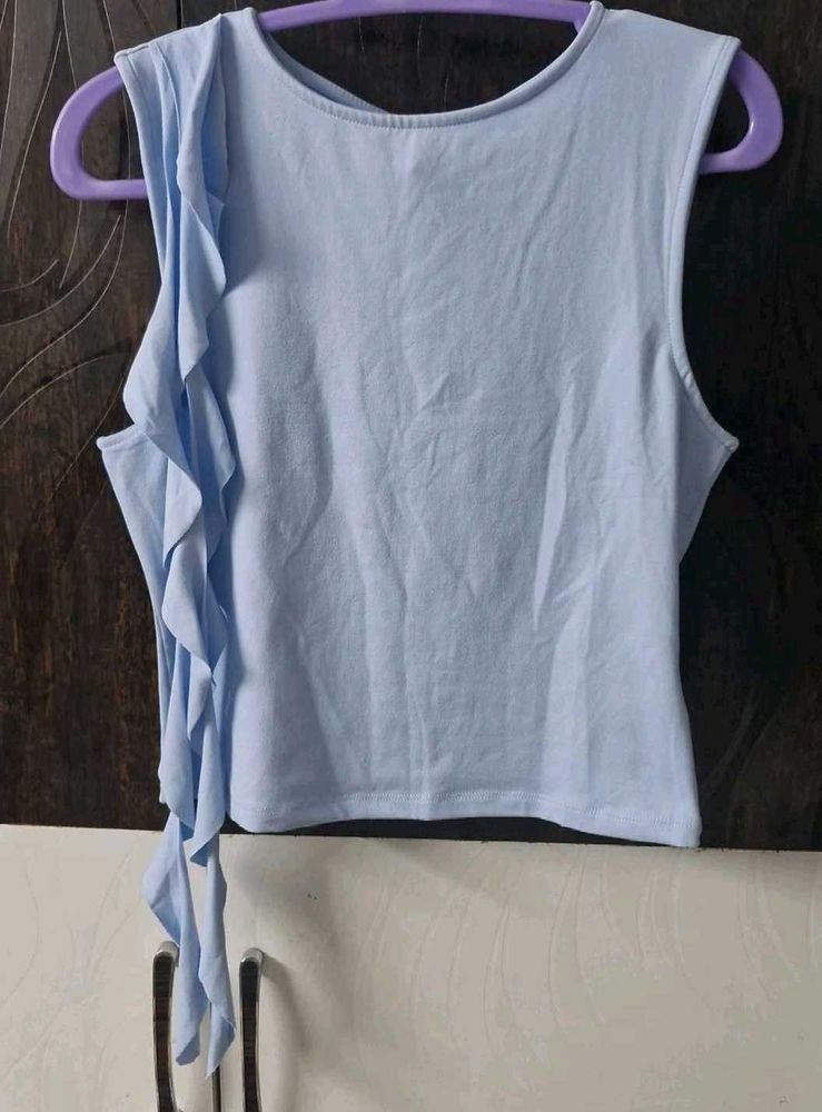 H&amp;M Light Blue Ruffled Sleeveless Top