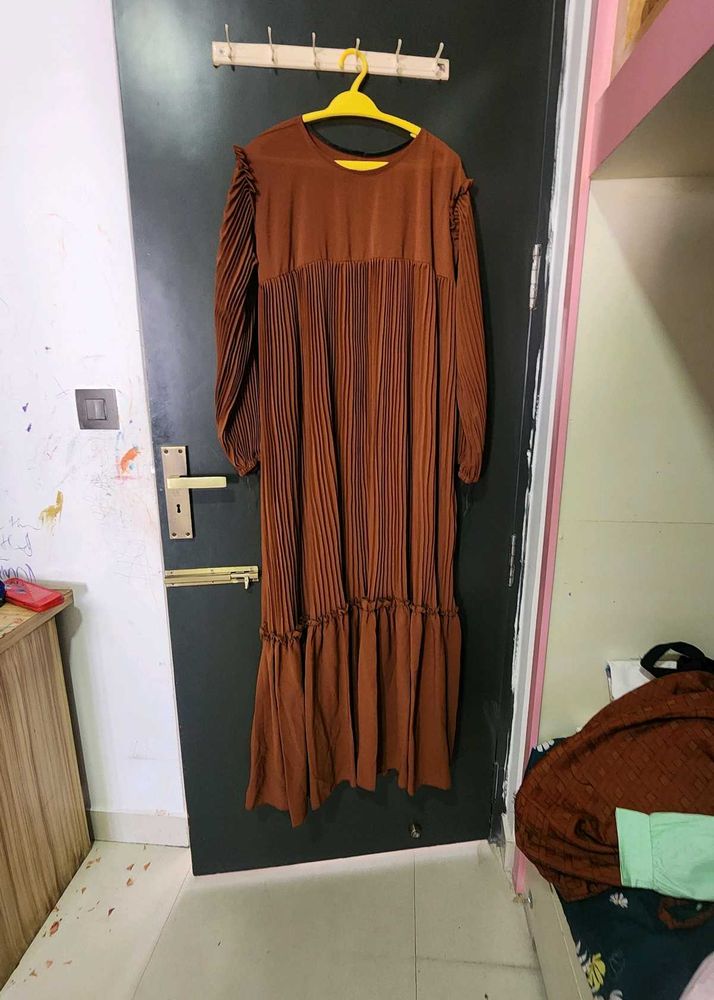 Abaya Pleated Maxi Dress