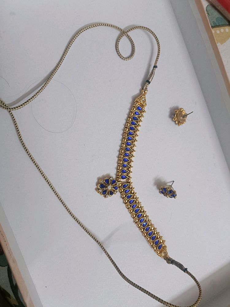 Beautiful Blue Jewellery Set Earrings &amp; Neck Piece