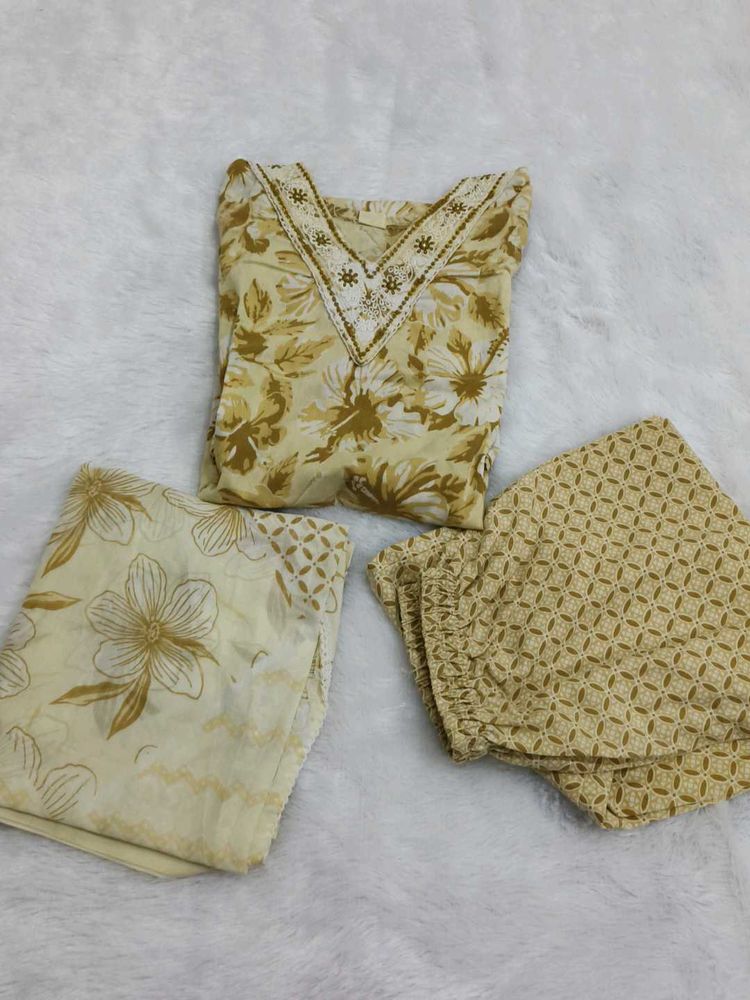 Chic Floral Print Kurta Set