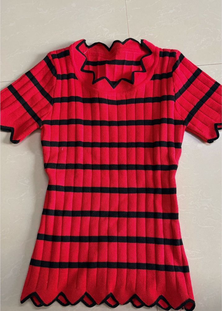 stretchable top