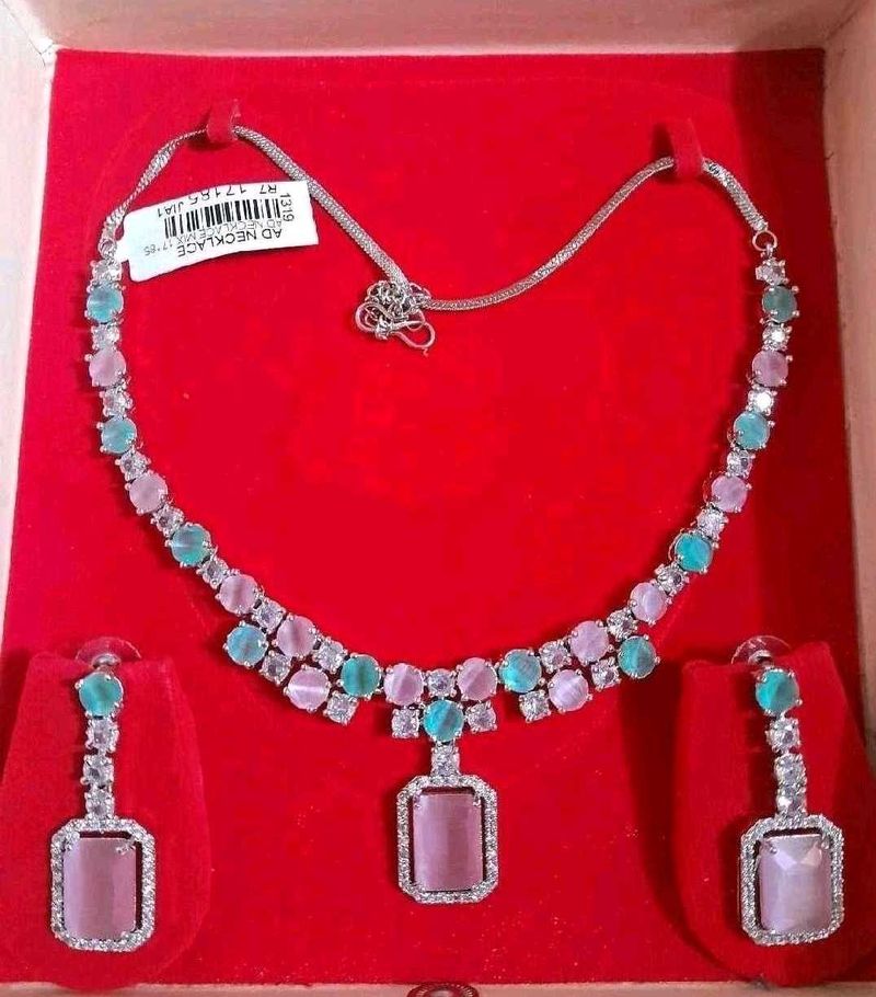 Elegant Necklace &amp; Earring Set