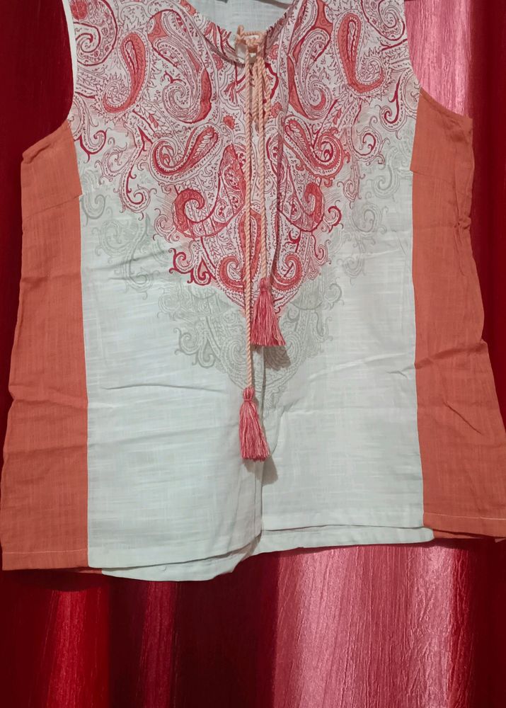 ottoNew Sleeveless Branded Top . Very Good Fittin